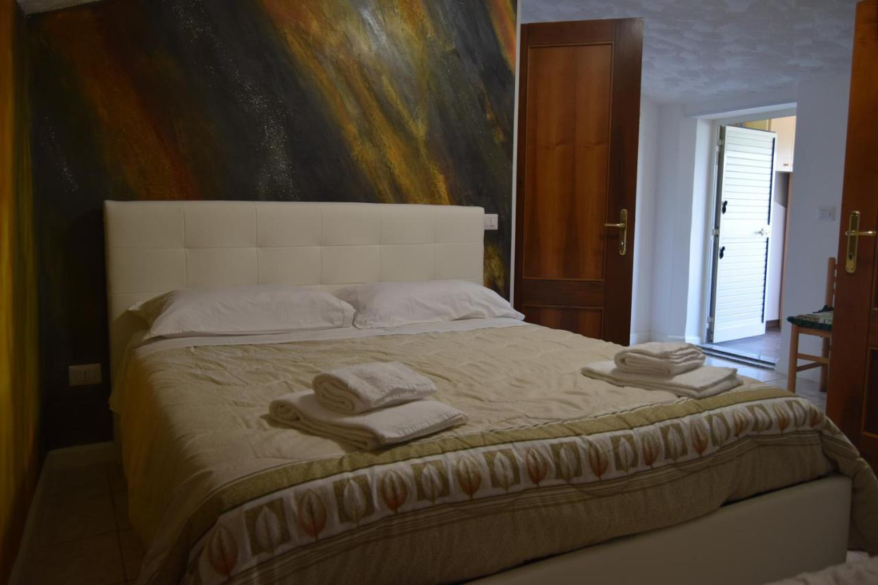 B&B La Terrazza Montalbano Elicona Exterior foto